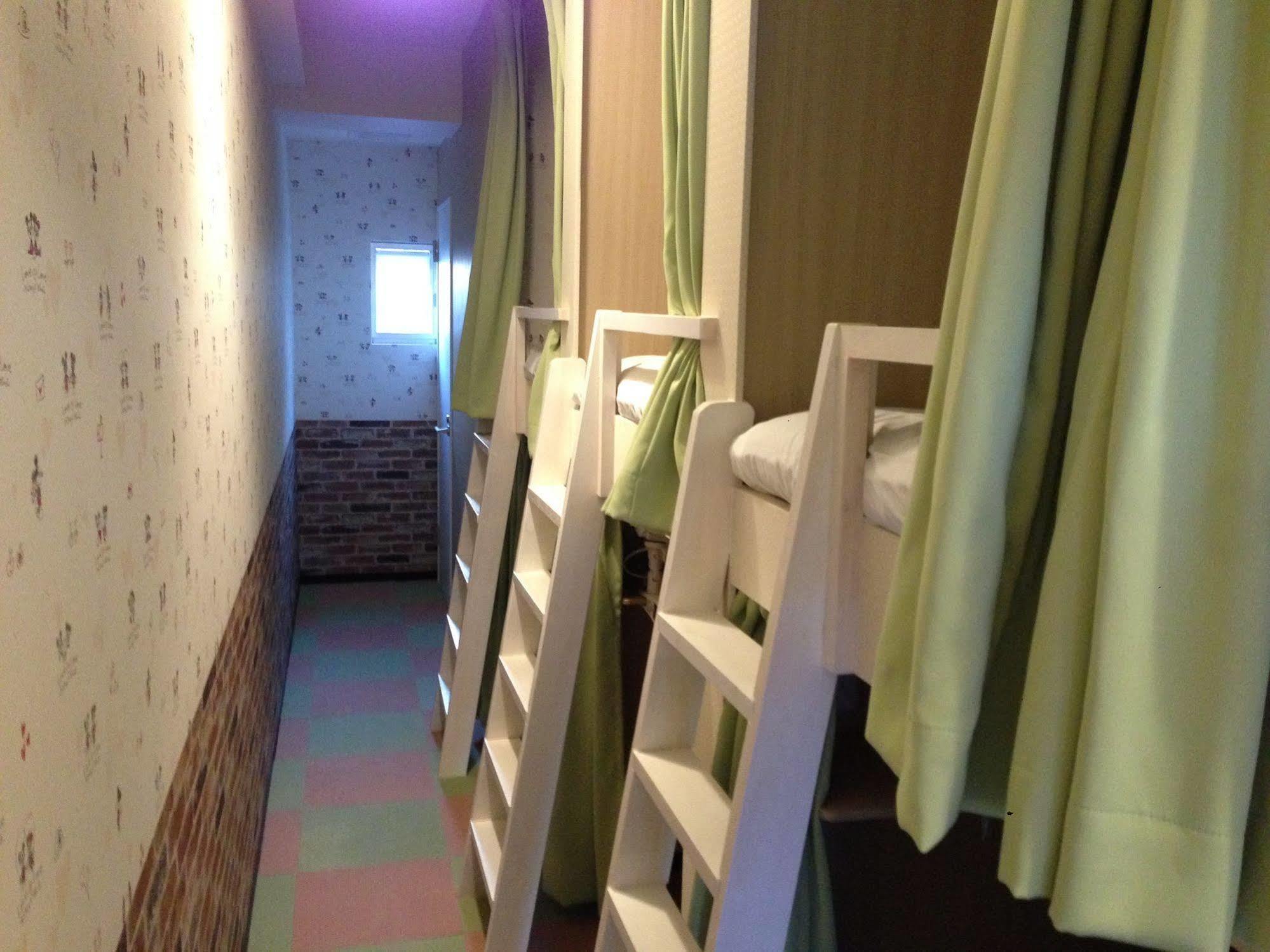 Fukuoka Guesthouse Little Asia Kokura Kitakyushu Zewnętrze zdjęcie